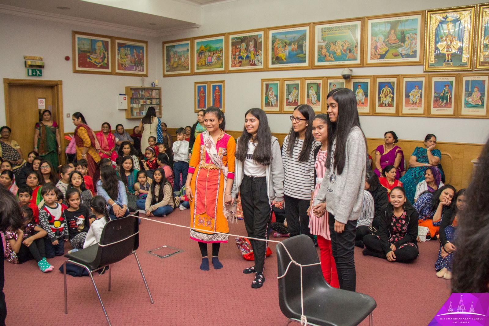 ©1987-2017 SKS Swaminarayan Temple East London